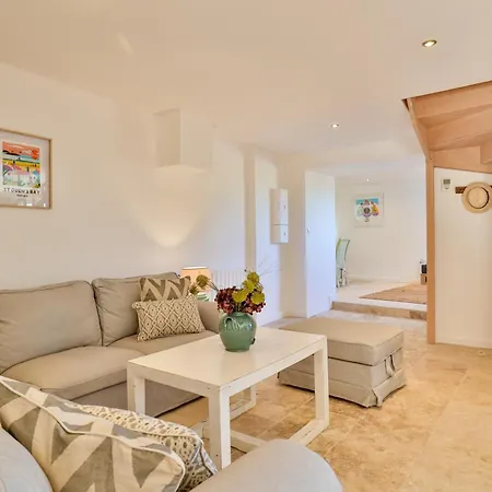Plemont Holiday home Saint-Sulpice-de-Cognac