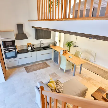 Plemont Holiday home Saint-Sulpice-de-Cognac